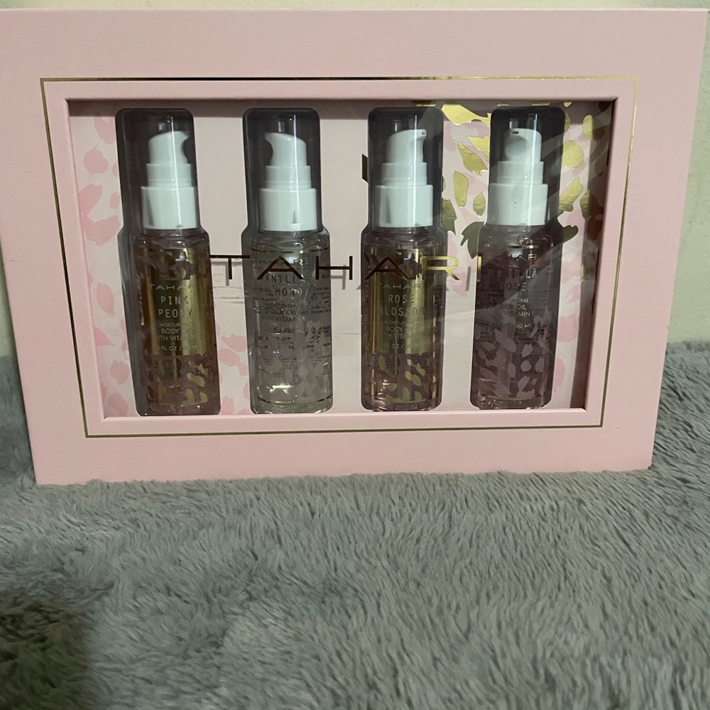 Tahari 4 Pack Body Oil